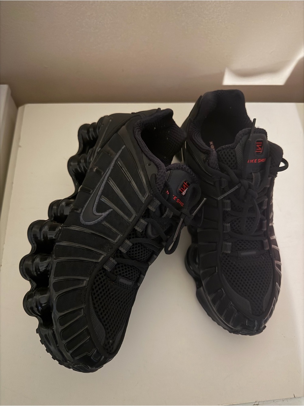 Nike Black Women’s Running Sneakers with Shock Pods